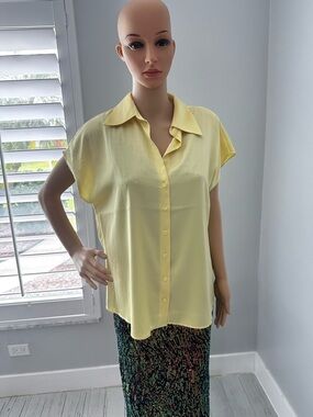 New without tags Maison d’Amelie Paris   Yellow Button-Front Women's Shirt